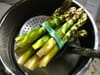 Mousseline d asperges � la pistache : Etape 1
