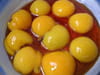 G�teau caram�lis� aux p�ches : Etape 4