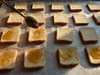 Toast ch�vre pruneau  : Etape 1