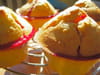 Muffins aux amandes au coeur de prune rouge : Etape 4