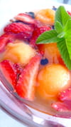 Salade de melon, fraises, cassis au poivre de Sichuan : Etape 6