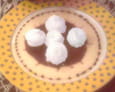 Oeufs � la neige sauce pralin� au caf�