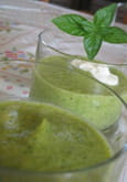 Velout� de courgettes au basilic et � la cr�me