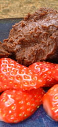 Quenelles de chocolat et fraises