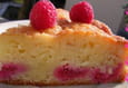 G�teau fondant aux amandes et framboises