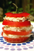 Millefeuille de tomate, thon, fromage