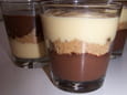 Verrines de cr�me chocolat, vanille et cookies