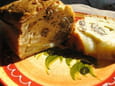 Cake aux noix, brie et poire