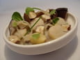 Blanquette de p�toncles, champignons et noisettes