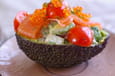 Avocat au saumon fum� et aux oeufs de saumon