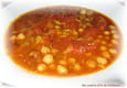 Soupe de tomates aux pois chiches et � l origan