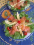 Salade truite fum�e, avocat, pomelos