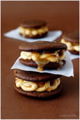 Whoopie chocolat, caramel, banane et cacahu�tes 