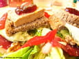 Salade d �t� au foie gras, confiture de figues