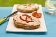 Tartines de Coraya Saumon & St M�ret et poivron 