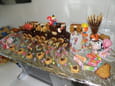 G�teau d anniversaire en train et bonbons