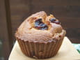 Mini cakes cerises s�ch�es et chocolat blanc
