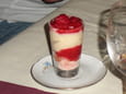 Mousse de fromage blanc � la gelee de fruits rouges