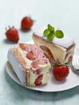 Fraisier express aux biscuits roses