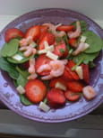 Fraises en salade rose sucr�e-sal�e