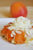 Tatins individuelles aux abricots et amande 