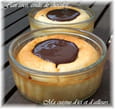 Flan coco, coulis de chocolat