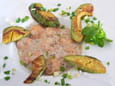 Crevettes flamb�es au rhum, avocats frits
