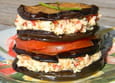 Millefeuille d aubergines et f�ta aux poivrons rouges