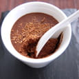 Mousse au chocolat, �clats de f�ves torr�fi�es