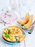 Tarte ricotta-ch�vre, billes de melon et pignons de pin