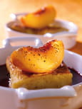 Brioche perdue aux p�ches, jus de m�re au poivre noir