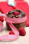 Fondant au chocolat et coeur de framboises