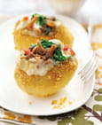 Pommes de terre farcies �pinards et champignons