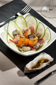Salade d�hu�tres de Normandie ti�des et sauce soja