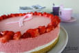 Entremets au chocolat blanc et � la fraise