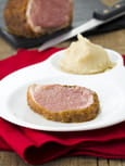 Agneau en cro�te de pain d��pices