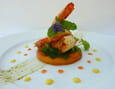 Gambas au Yuzu palet de melon r�ti, salade d�herbes, pesto, yuzu et gel�e de piment d�espelette