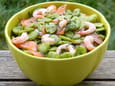 Salade de f�ves au saumon fum� et aux crevettes