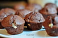 Muffins au cacao et aux p�pites de chocolat blanc