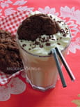Milk-shake vanille et cookies au chocolat