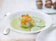 Soupe de concombre au beurre d ail et aum�ni�res d escargots