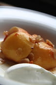 Wok de p�ches jaunes aux amandes effil�es et miel