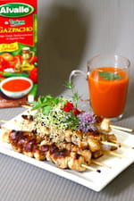 Gazpacho Alvalle et ses Brochettes de poulet mariné Gazpacho Alvalle et ses Brochettes de poulet mariné