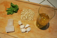 Spaghettis et pesto au basilic : Etape 1