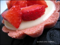 Tartelettes chocolat blanc-fraises sur biscuits roses de Reims : Etape 4