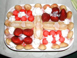 Charlotte aux fraises et fraises tagada