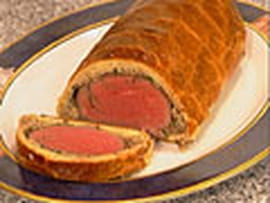 Filet de boeuf en cro�te, sauce foie gras