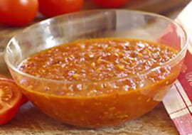 Sauce � la tomate et aux lardons