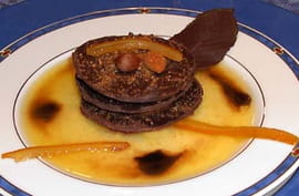 Millefeuille au chocolat noir et coulis d orange