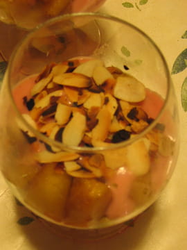 Coupe de pommes � la cr�me de massepain